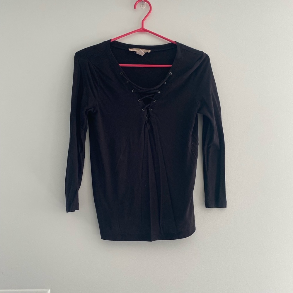 Black quarter sleeve , size med forever 21